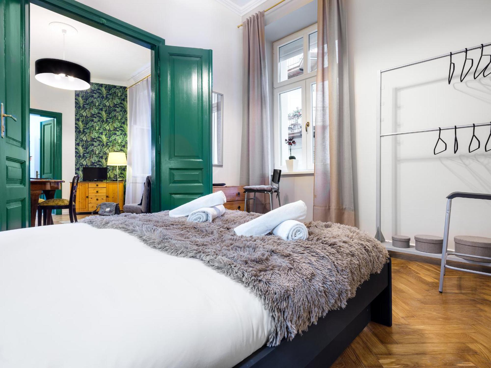 Tyzenhauz Apartments Lobzowska Street Krakow Ngoại thất bức ảnh